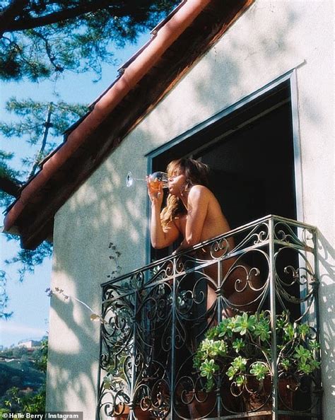 halle berry young nude|Halle Berry Poses Naked on Open Balcony in Cheeky Mothers。